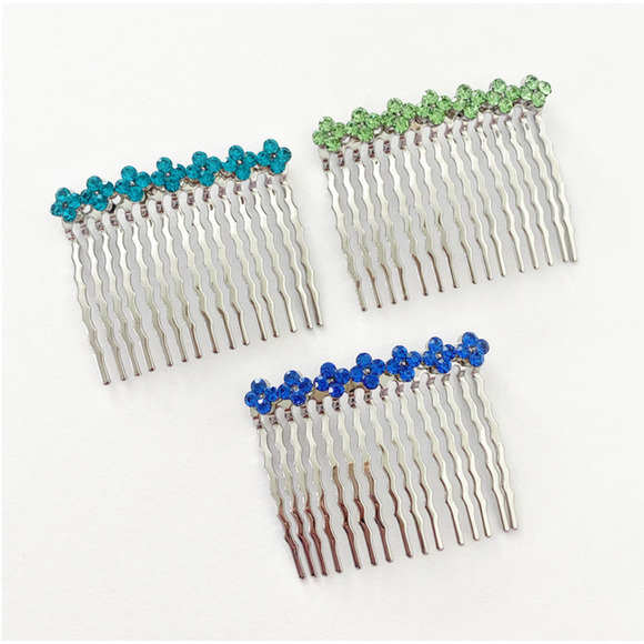 Trio of 4 Leaf Flower Swarovski Crystal Hair Combs - Picture 1 of 2